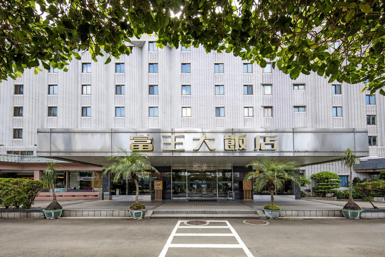 Ful Won Hotel Taichung Exterior foto